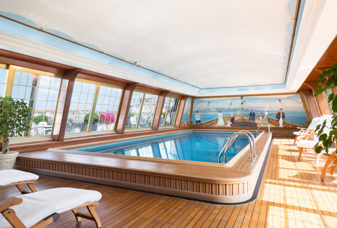 © Le Bristol Paris, Oetker Collection. Images courtesy of the official website.